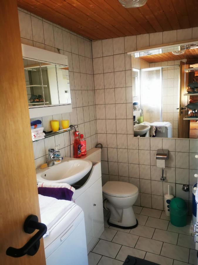 Ferienhaus mit riesen Garten, drei Terrassen, toller Aussicht am Waldrand, auch als Monteur-Wohnung Hemer Exterior foto