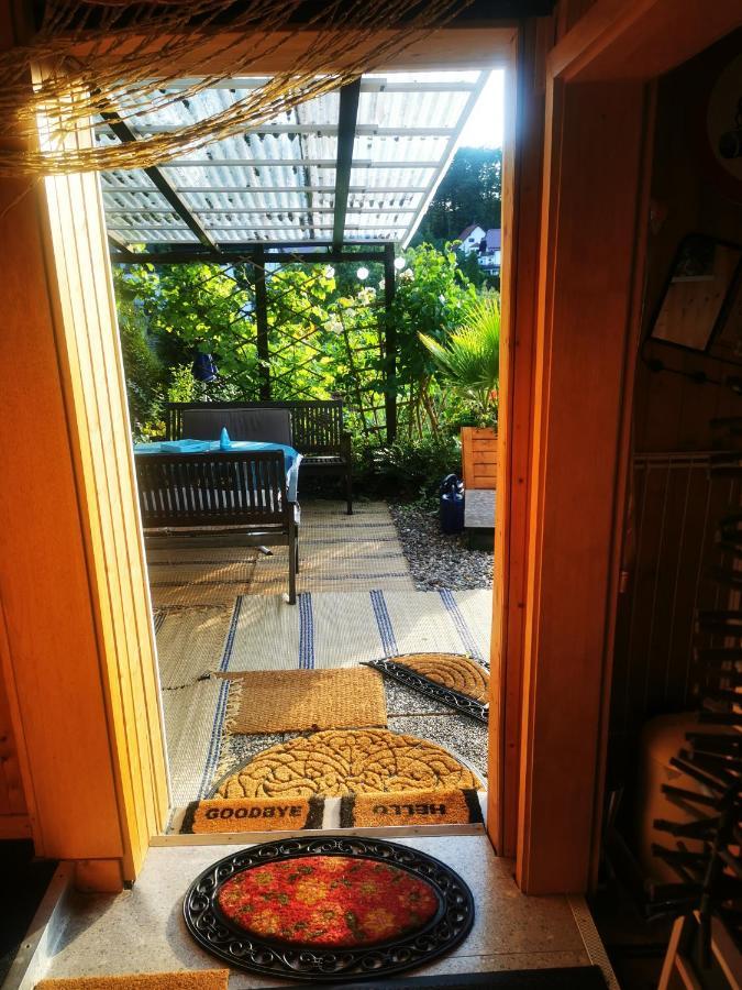 Ferienhaus mit riesen Garten, drei Terrassen, toller Aussicht am Waldrand, auch als Monteur-Wohnung Hemer Exterior foto