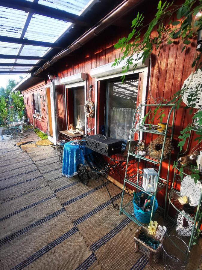 Ferienhaus mit riesen Garten, drei Terrassen, toller Aussicht am Waldrand, auch als Monteur-Wohnung Hemer Exterior foto